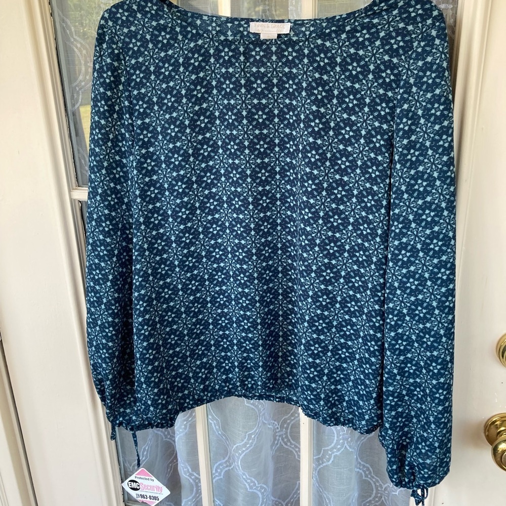 🌿 Finn & Grace Blue Floral Long Sleeve Blouse | Size M 🌿